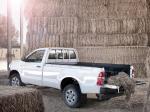 Toyota Hilux Regular Cab 2011 года